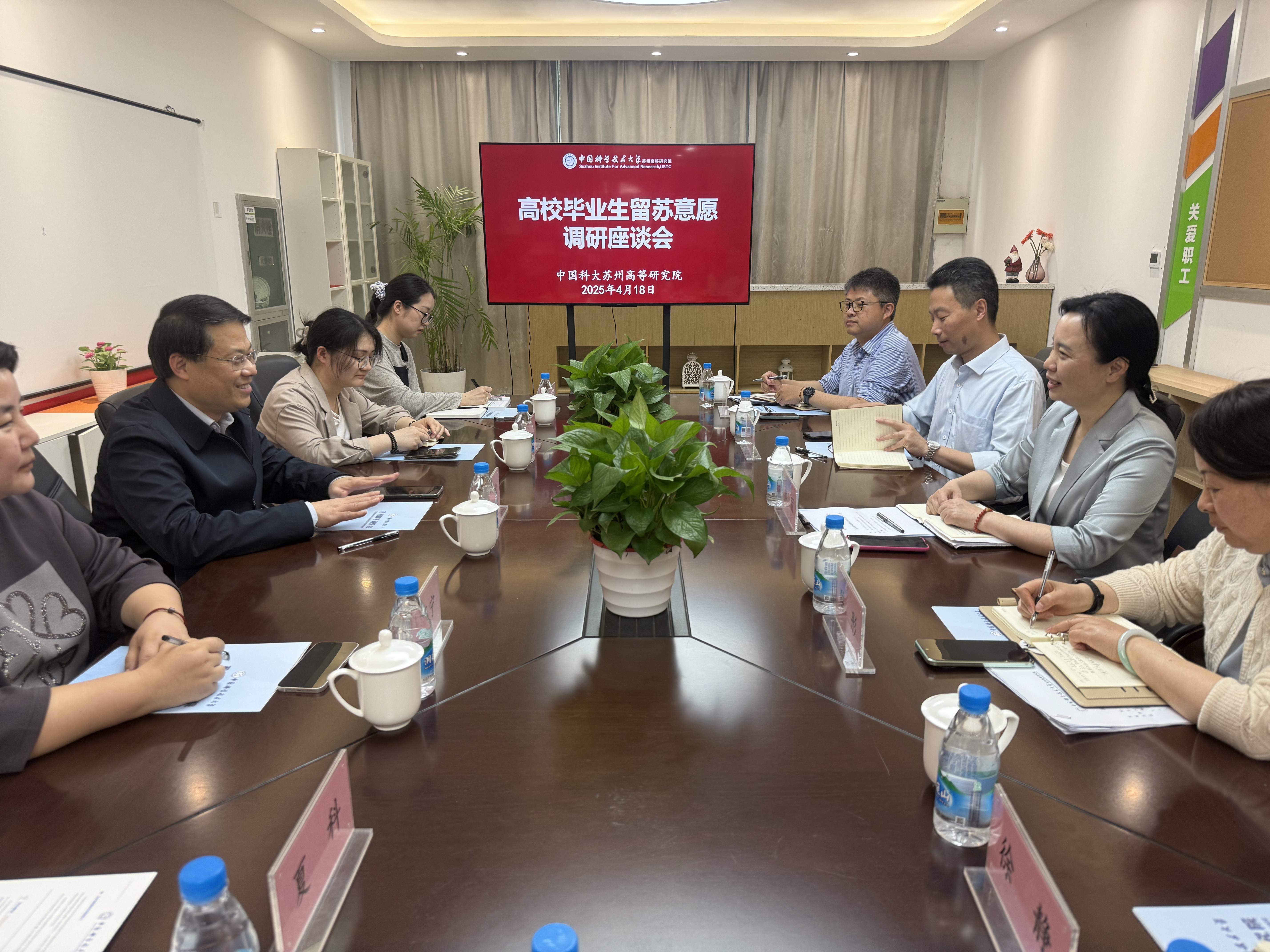 21_13051198.jpg 21_13051198.jpg