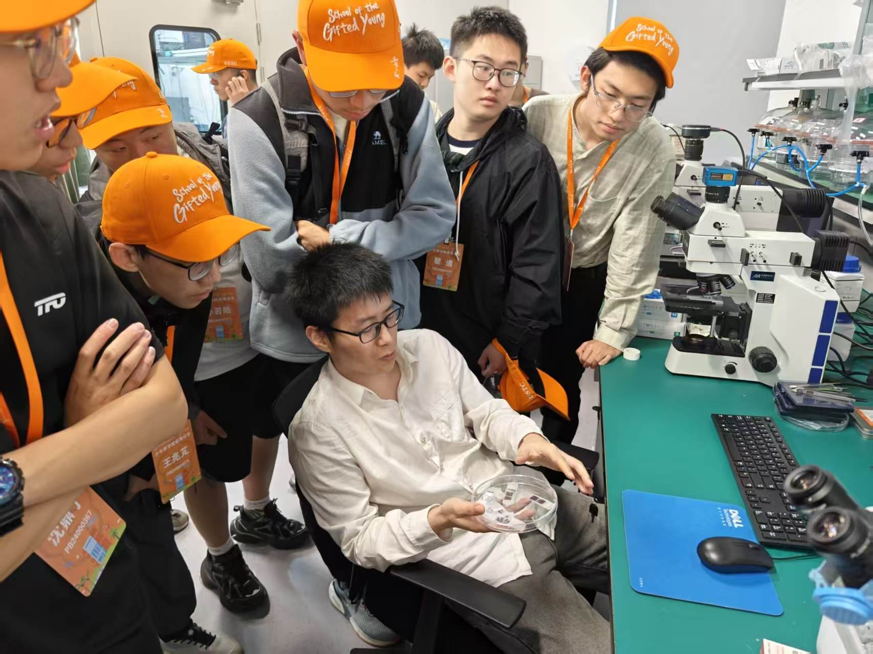 e88155632c75c0e4609c25b17c8e09b.jpg e88155632c75c0e4609c25b17c8e09b.jpg