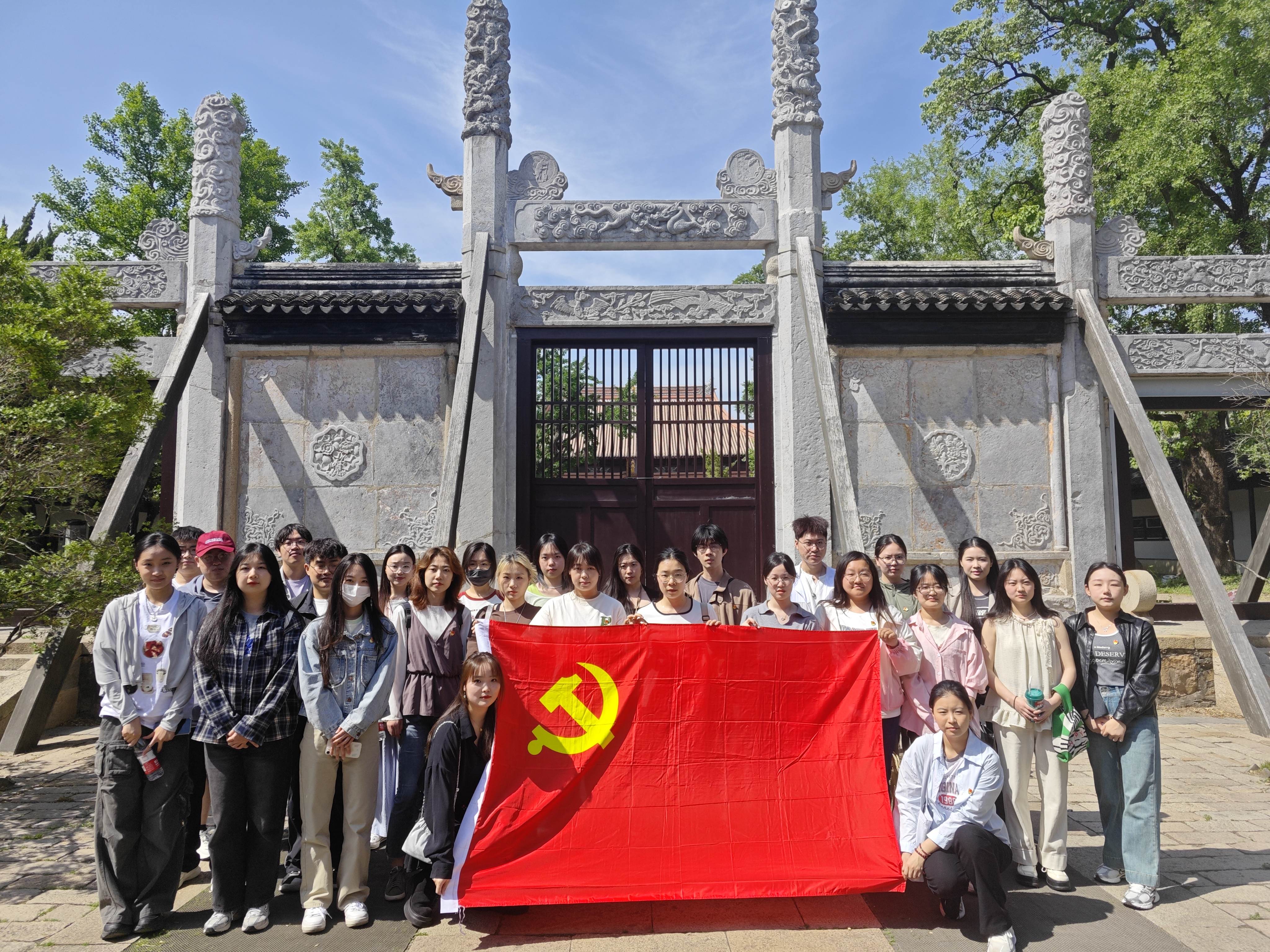 图为参与党员集体合照.jpg 图为参与党员集体合照.jpg