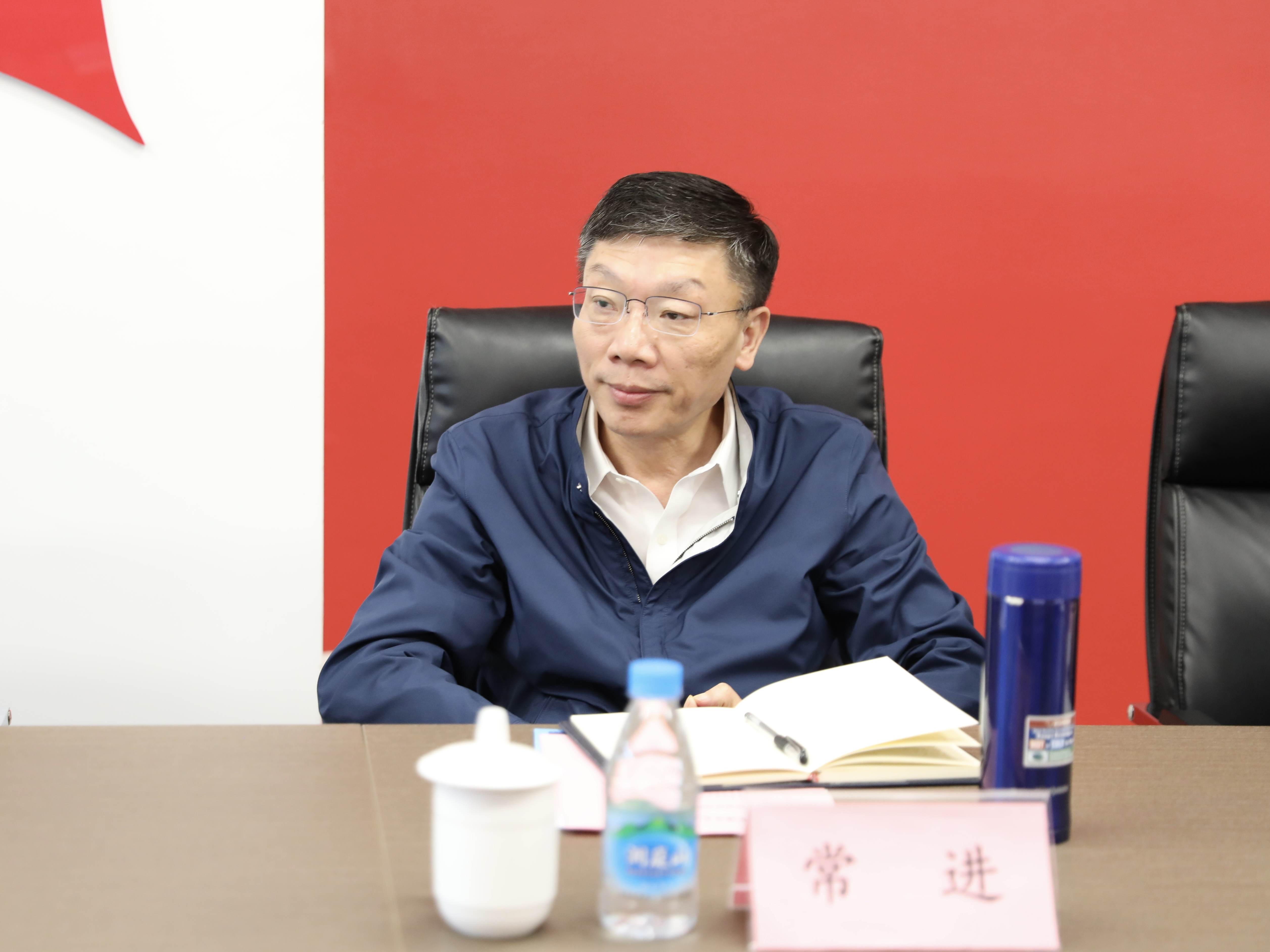 0B2A4511.jpg 0B2A4511.jpg