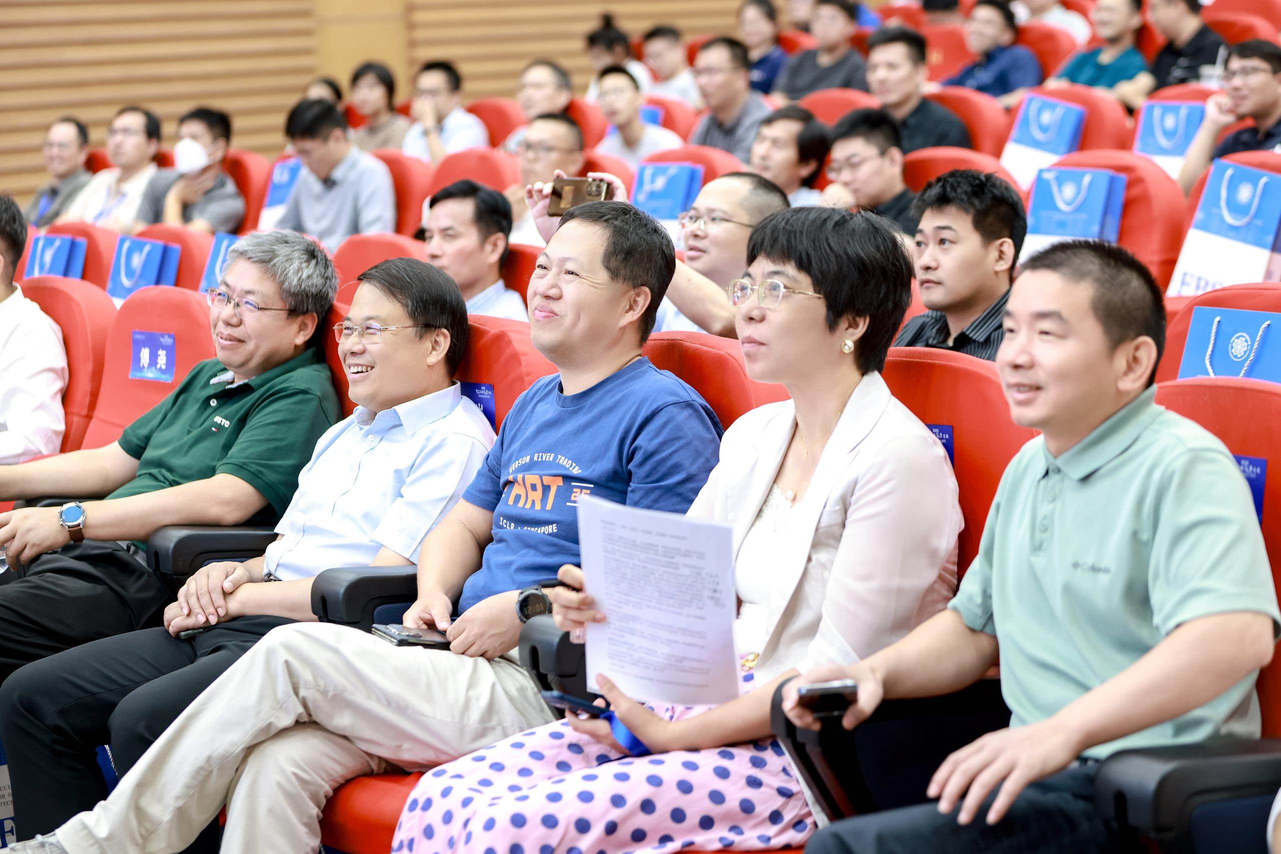 听众.JPG.jpg 听众.JPG.jpg