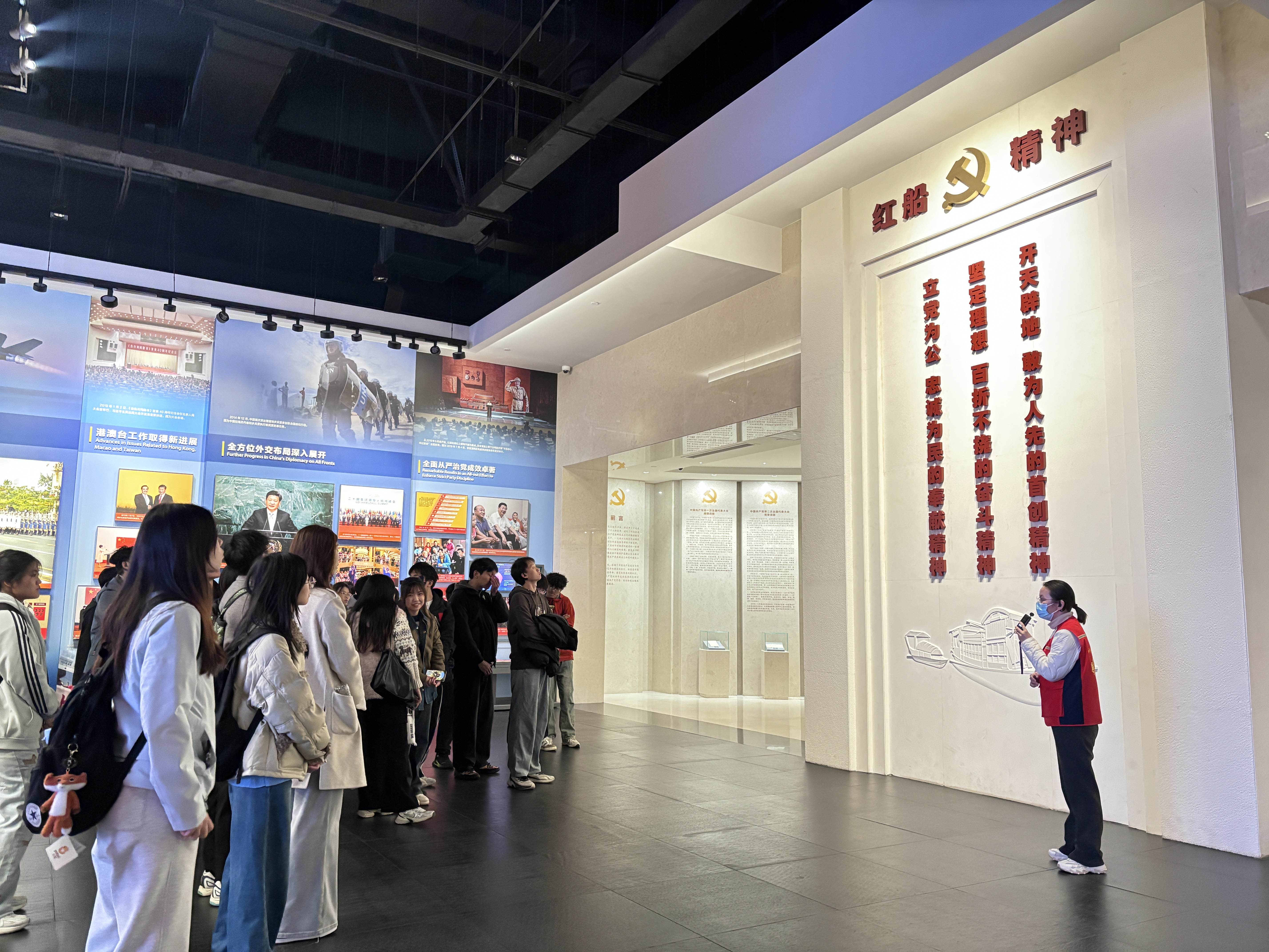 活动照片4.jpg 活动照片4.jpg