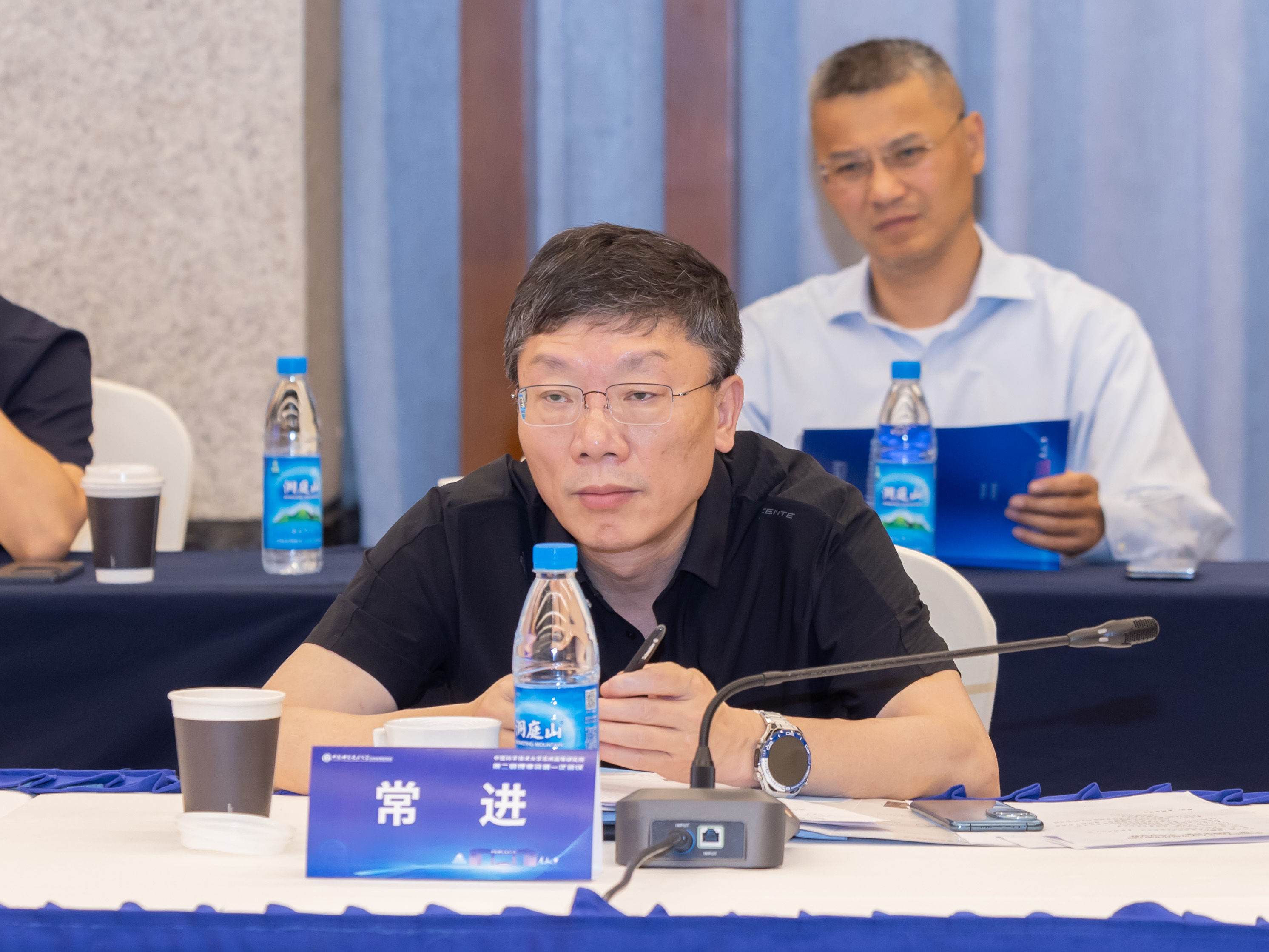 中科大苏州高研院第二届理事会第一次会议合影0581_副本.jpg 中科大苏州高研院第二届理事会第一次会议合影0581_副本.jpg